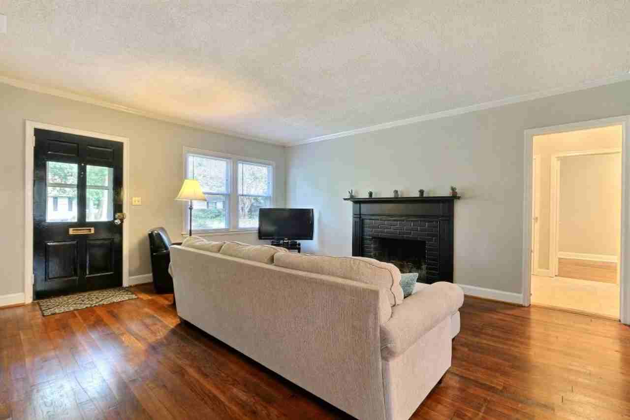 211 E 57th St - Photo 6 of 16