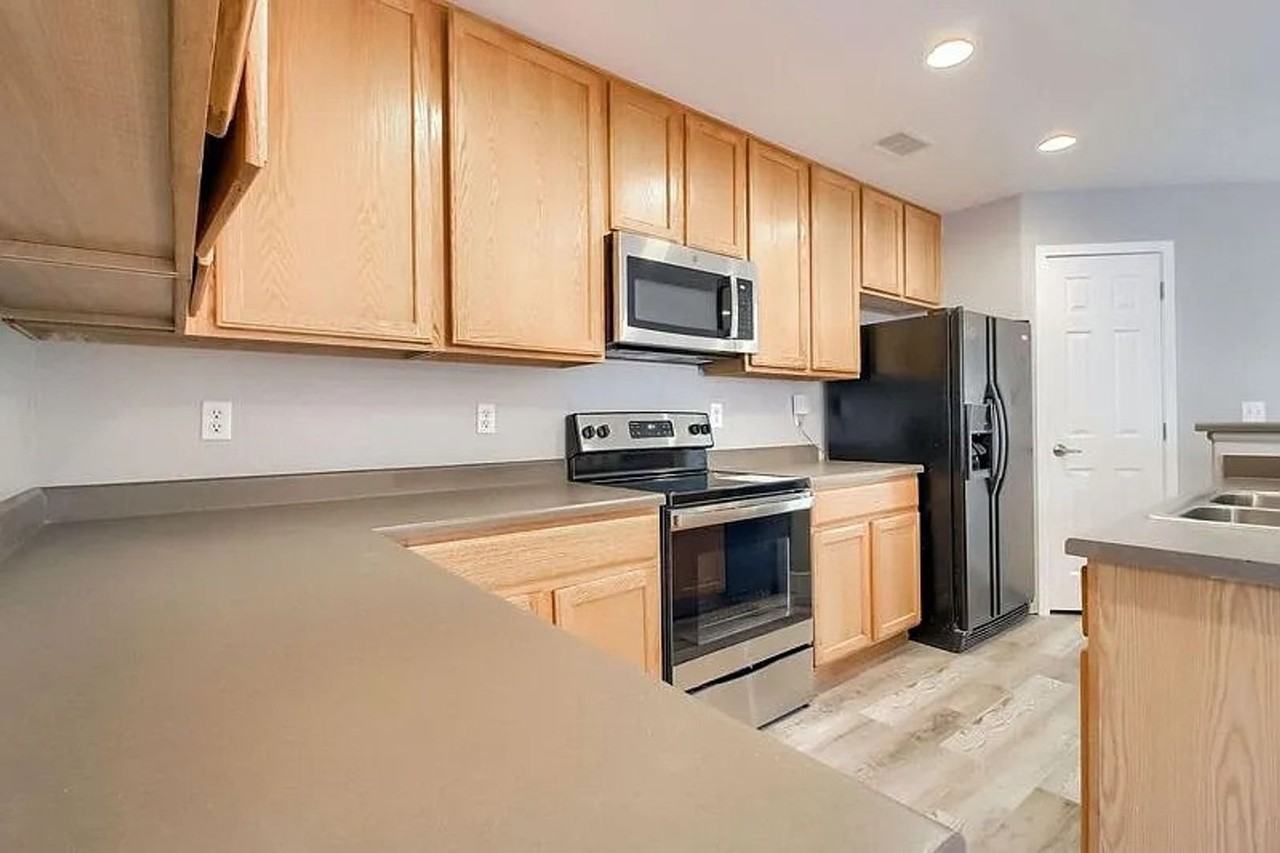 19027 E 57th Pl - Photo 6 of 28