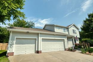 4413 S 176th Ave - Photo 1 of 1