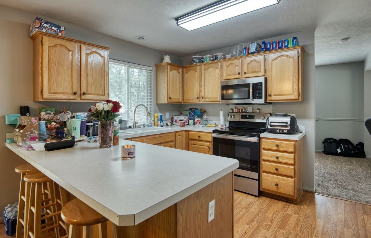 4413 S 176th Ave - Photo 6 of 11