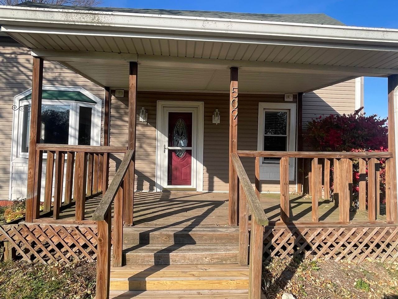 509 S 950 W - Photo 4 of 12