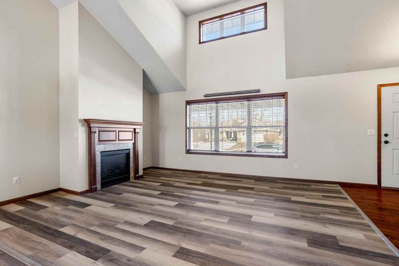 3015 Villa Way - Photo 2 of 24