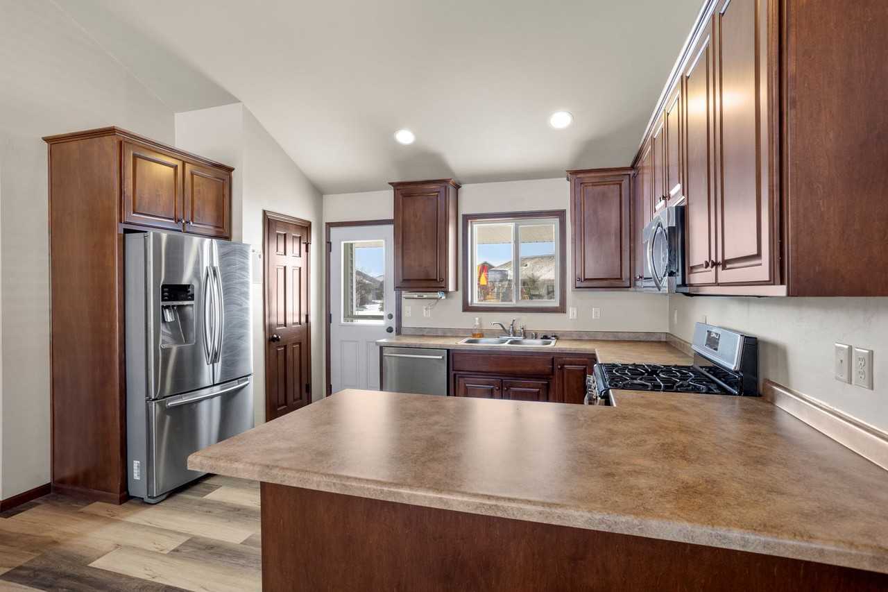 3015 Villa Way - Photo 6 of 24