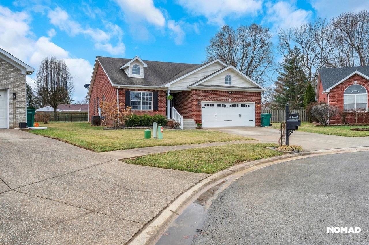 187 Bentwood Dr - Photo 3 of 35