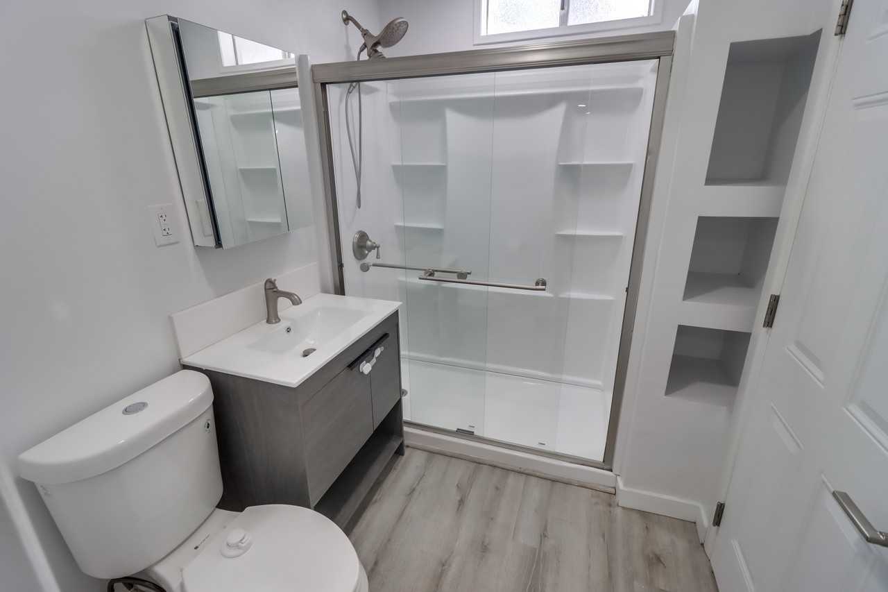 9236 Winter Gardens Boulevard - Photo 5 of 25