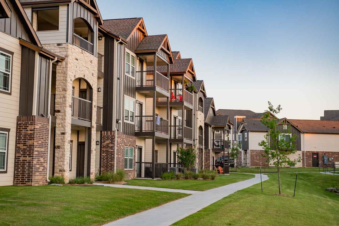 Cedar Ridge Apartments - Photo 2 of 14