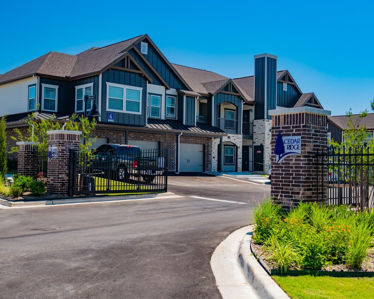 Cedar Ridge Apartments - Photo 4 of 14