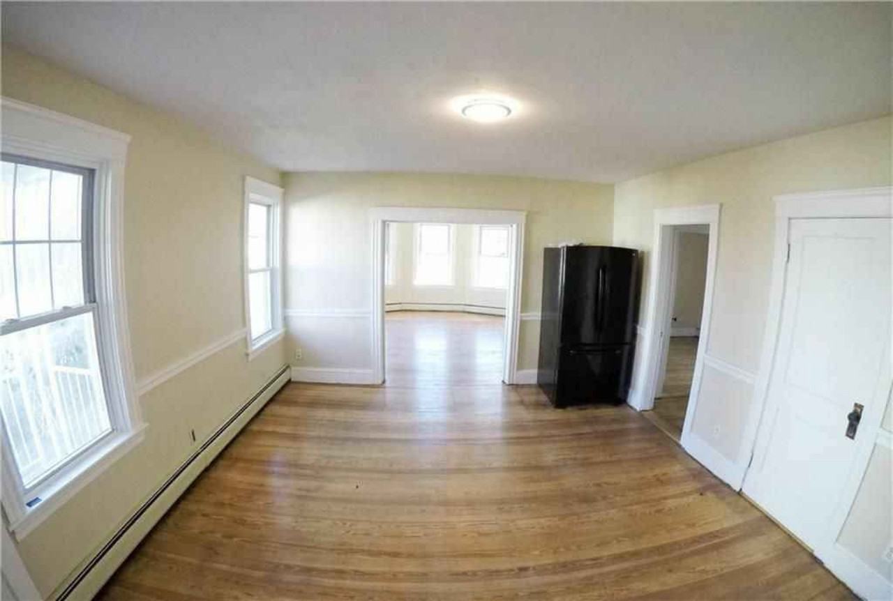 21 Whitman St #1 - Photo 2 of 6