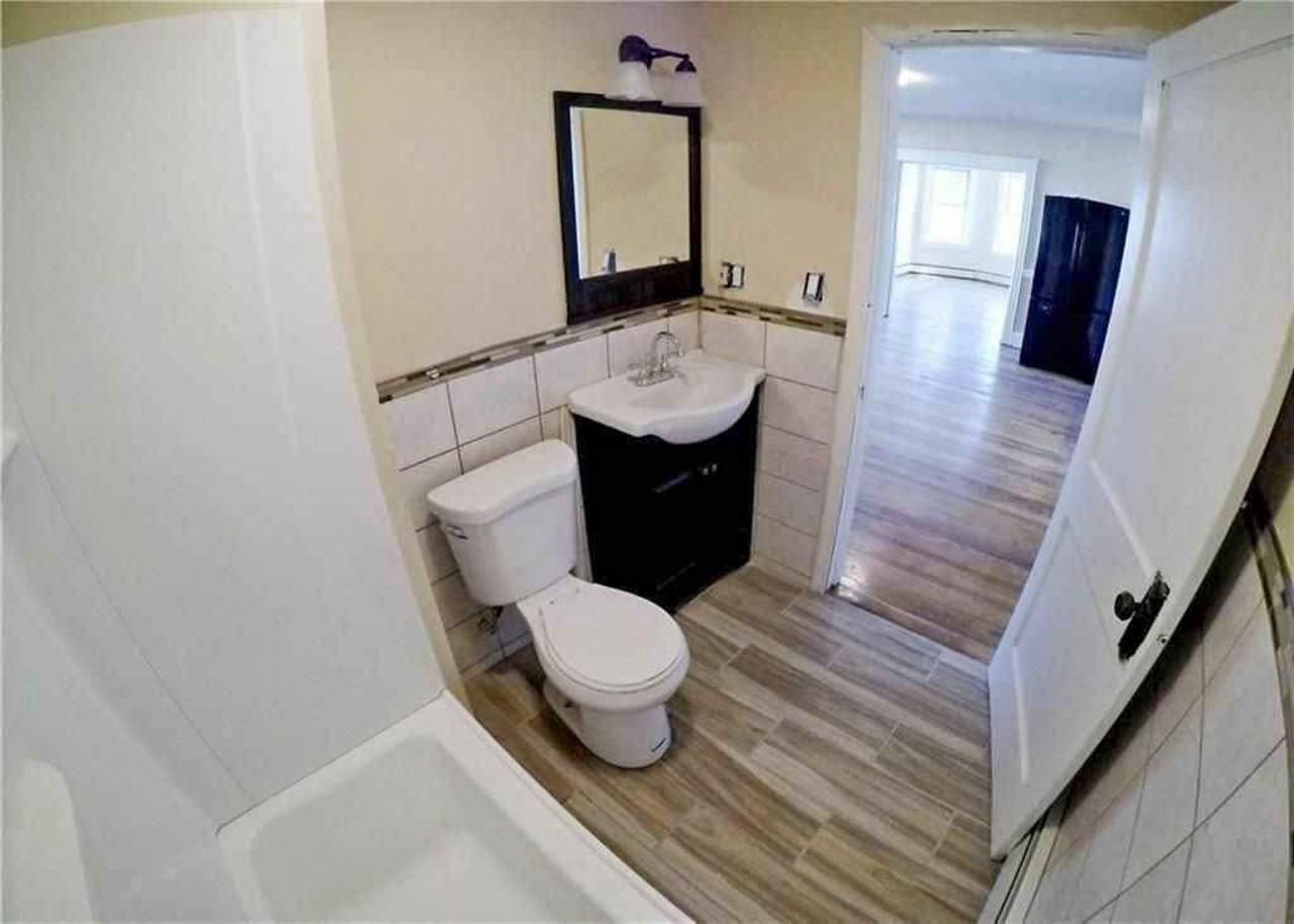 21 Whitman St #1 - Photo 3 of 6