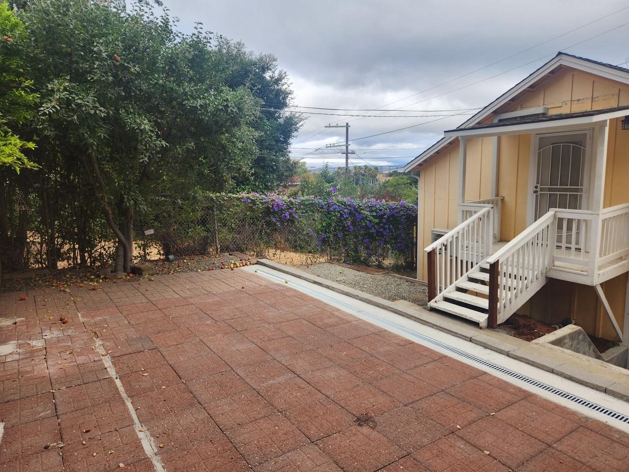 228 Louisiana St #C - Photo 3 of 12