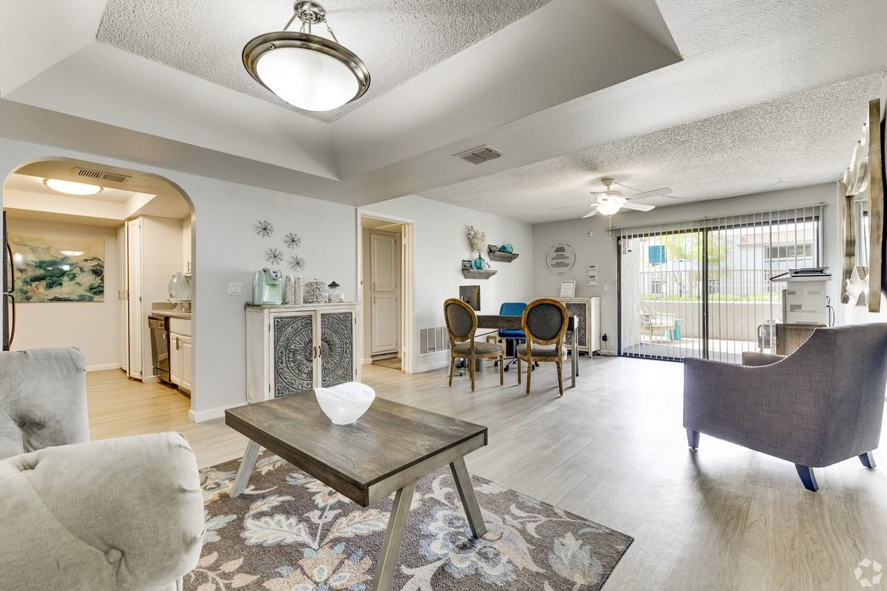 Shadow Ridge Apartments - Photo 3 of 12