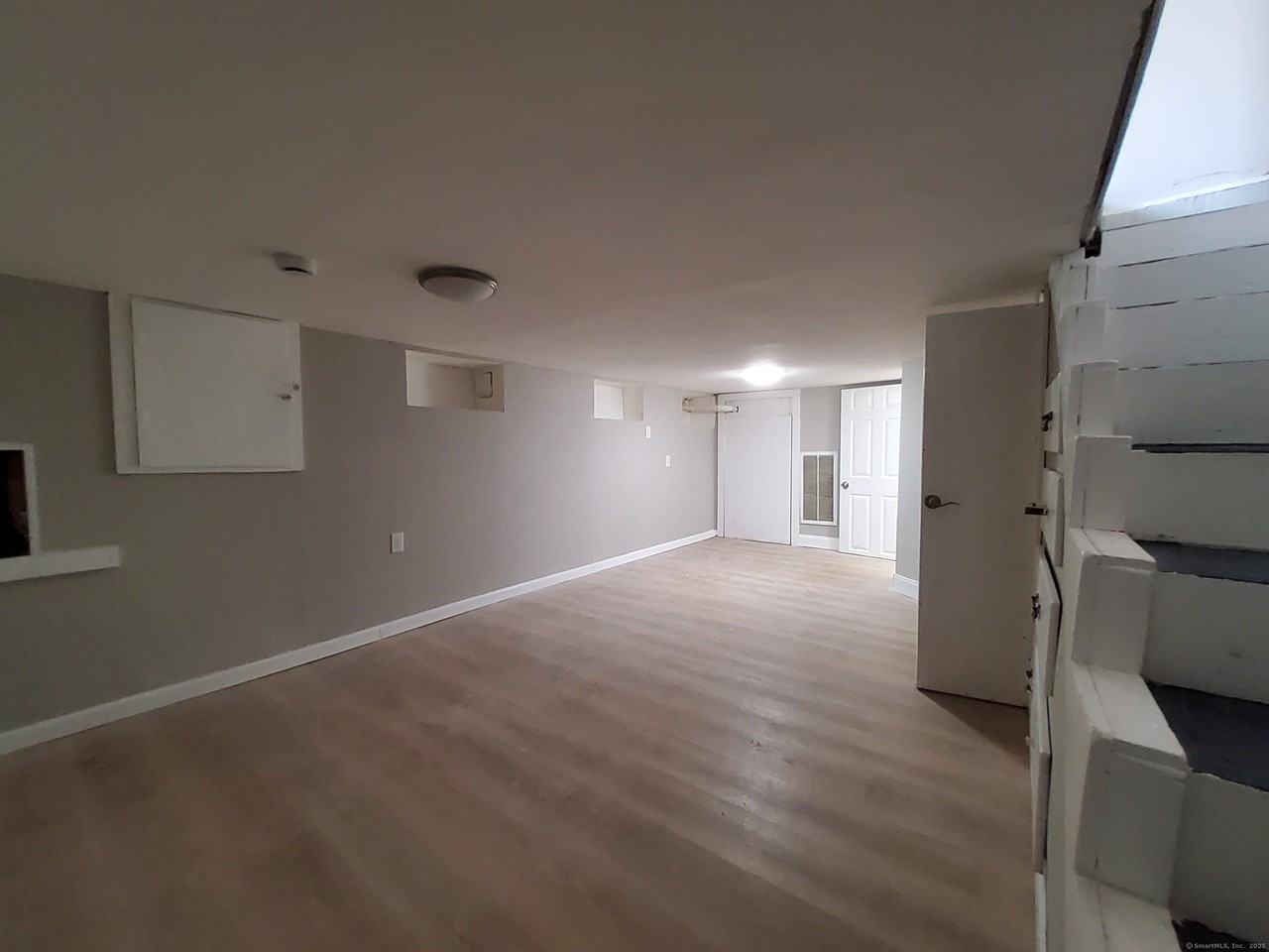 52 Daggett St - Photo 4 of 10