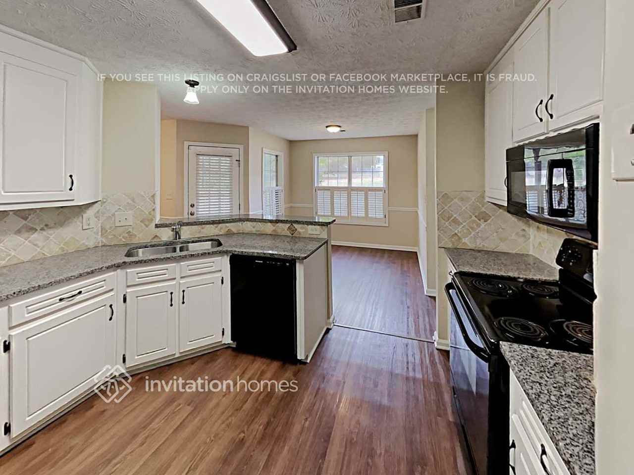 601 Ashton Manor Dr - Photo 5 of 18