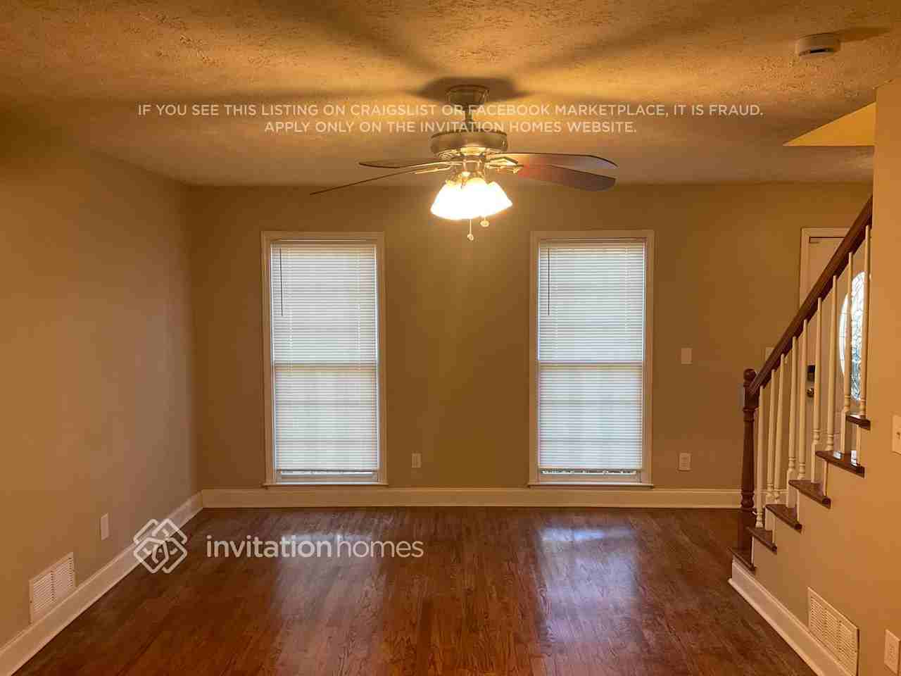 3240 Wakefield Dr - Photo 3 of 16