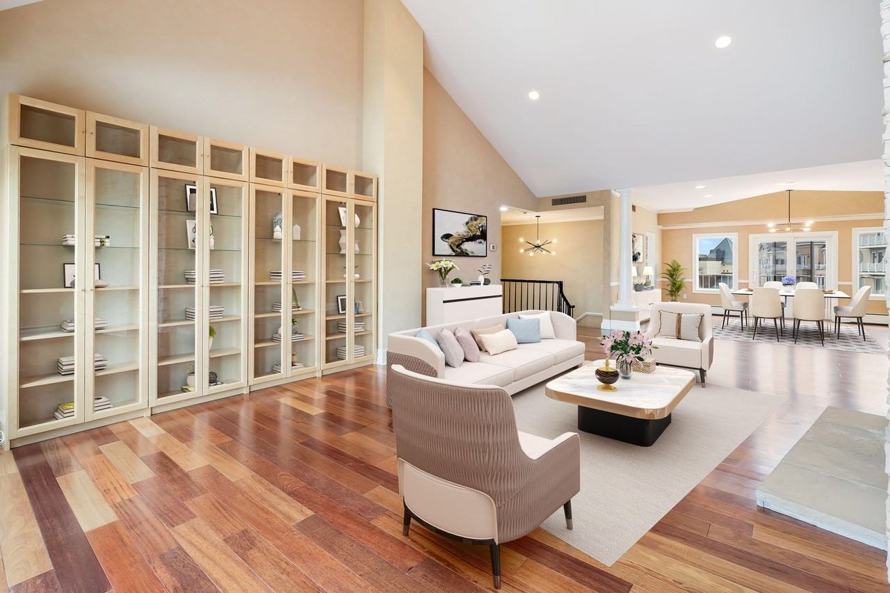 110 Shearwater Ct E - Photo 5 of 44