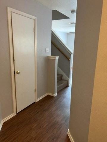 1021 Christopher Ave - Photo 2 of 16