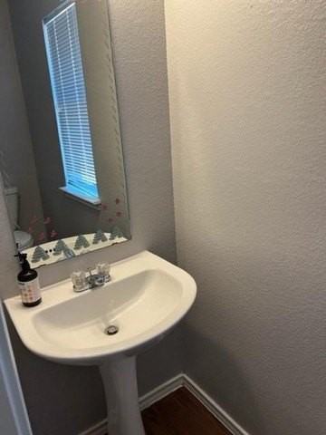 1021 Christopher Ave - Photo 3 of 16
