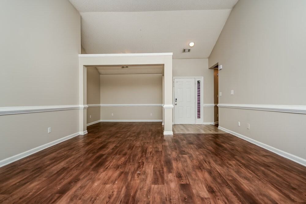 7039 Biscayne Blvd - Photo 4 of 16