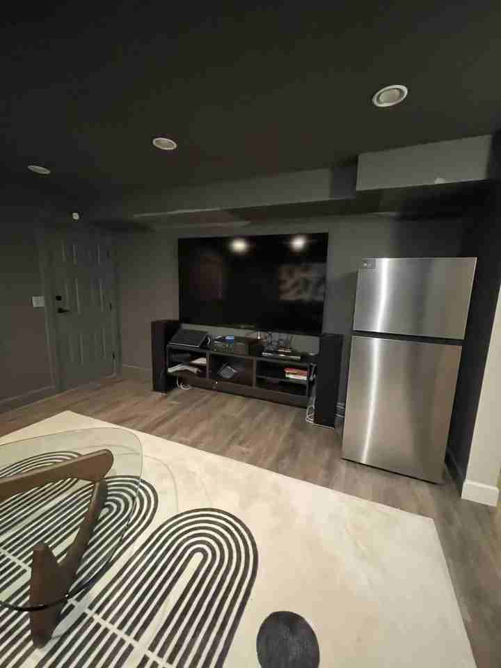 15540 36B Avenue - Photo 3 of 10