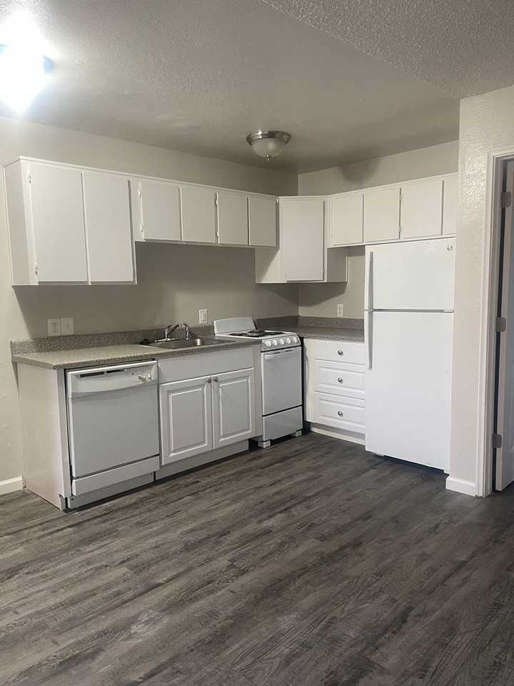 4480 E Pikes Peak Ave - Photo 6 of 6