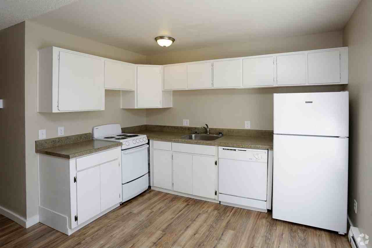 4490 E Pikes Peak Ave - Photo 3 of 3