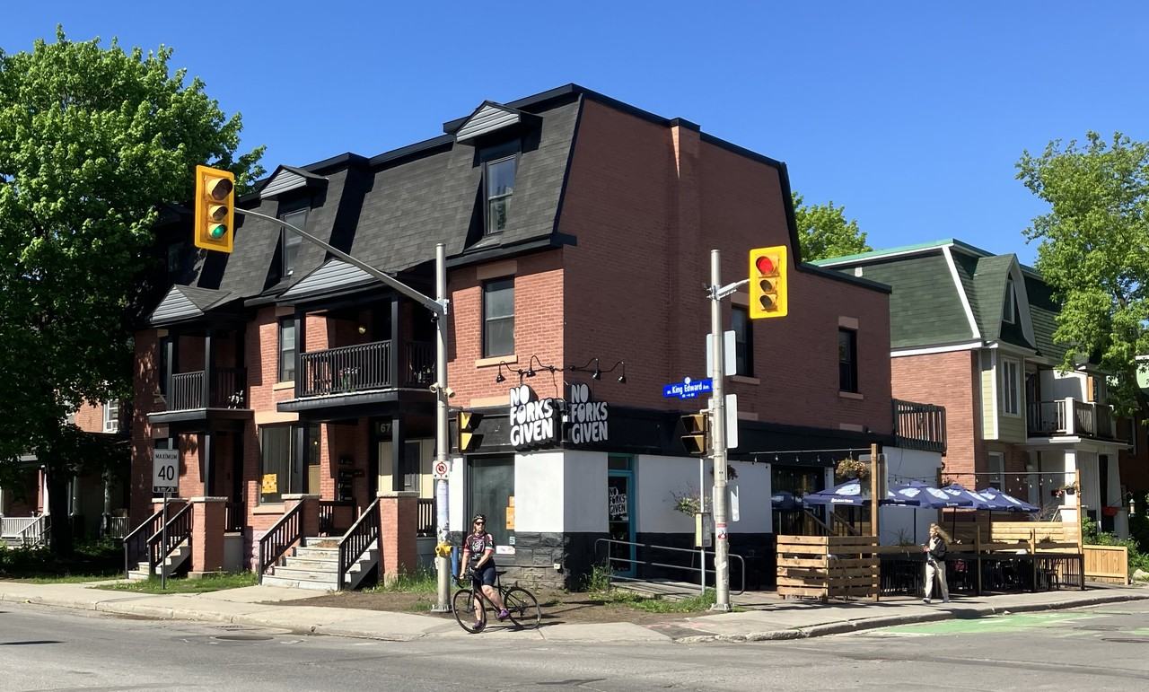 King Edward Apartments - Photo 2 of 26