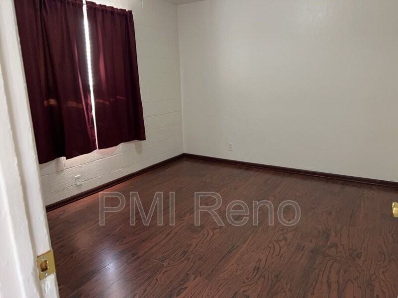 2075 Patton Dr #B - Photo 4 of 14