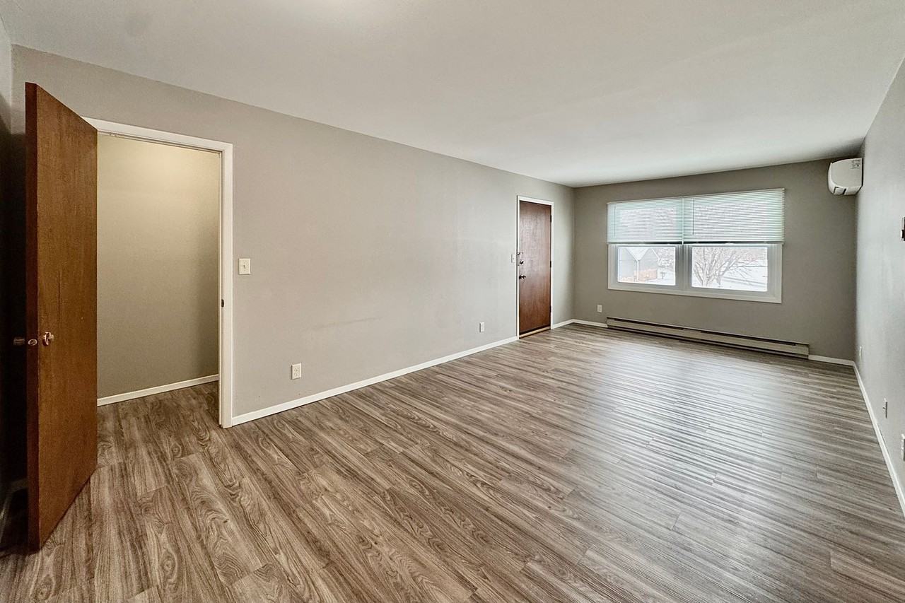 Eagle Rock 3 - Photo 4 of 50