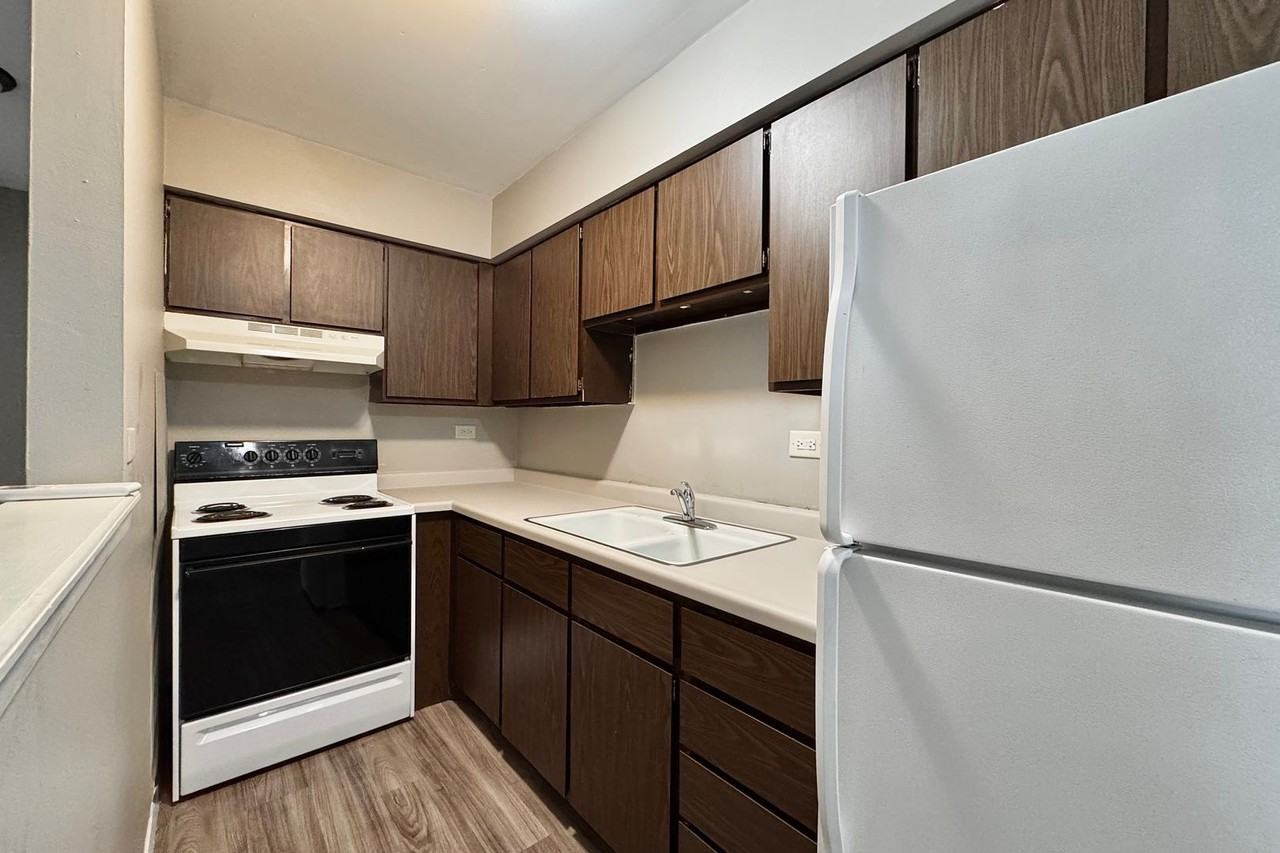 Eagle Rock 3 - Photo 7 of 50