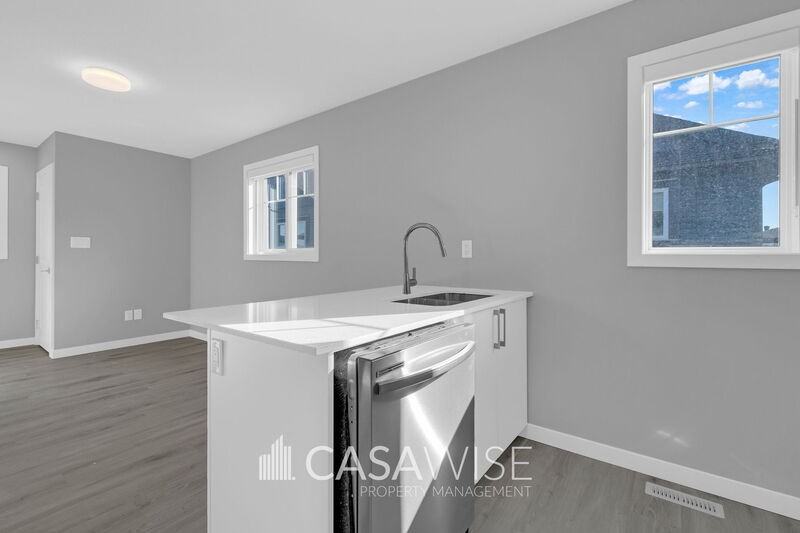 6226 Hampton Gray Ave Nw #GS - Photo 3 of 16