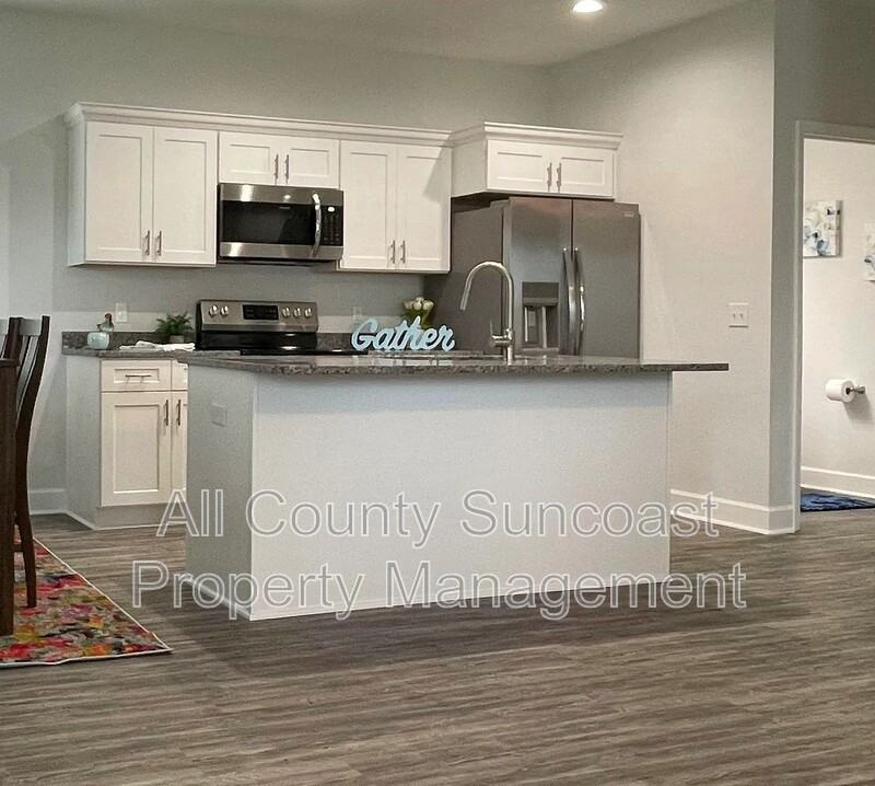 300 Bowman St - Photo 4 of 20