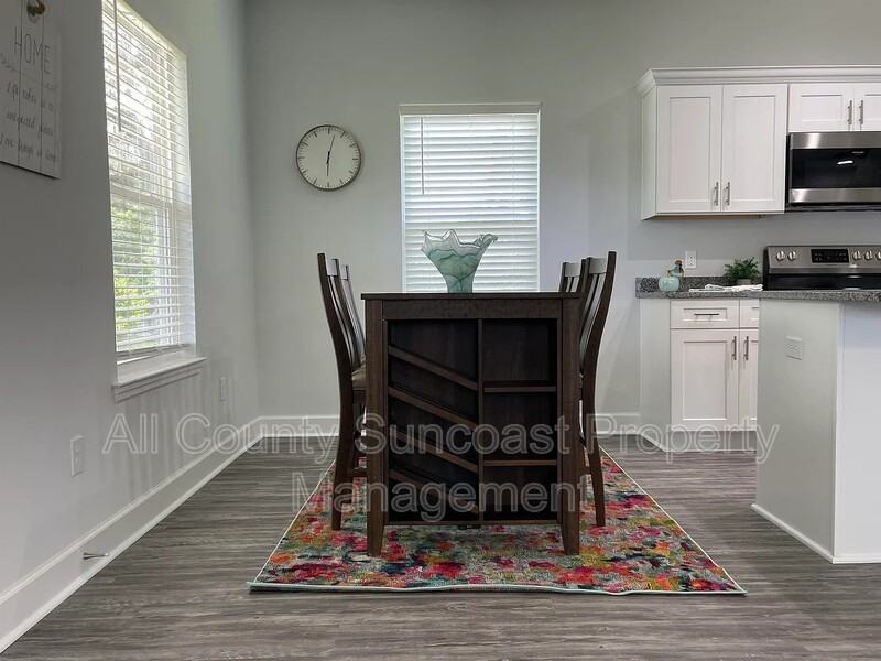 300 Bowman St - Photo 5 of 20