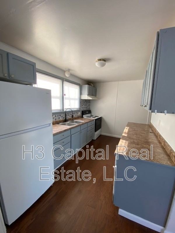 760 Washington St - Photo 2 of 18