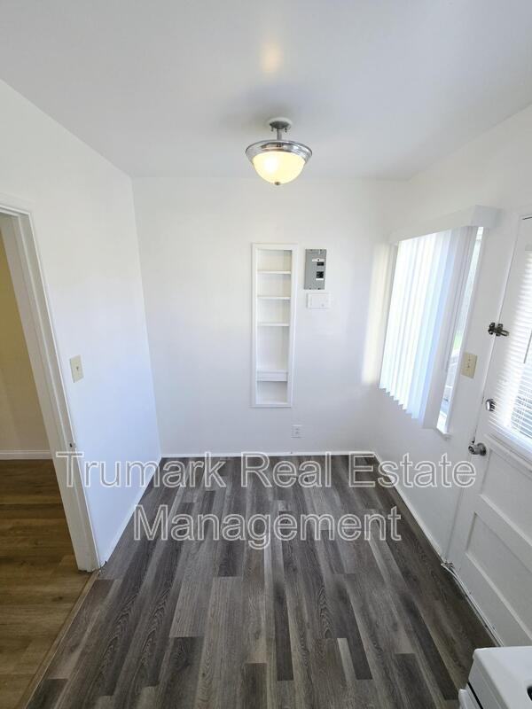 1548 E Wilson Ave - Photo 2 of 15
