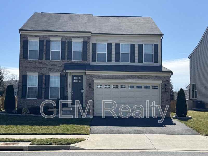 9413 Brightstar Dr - Photo 3 of 15