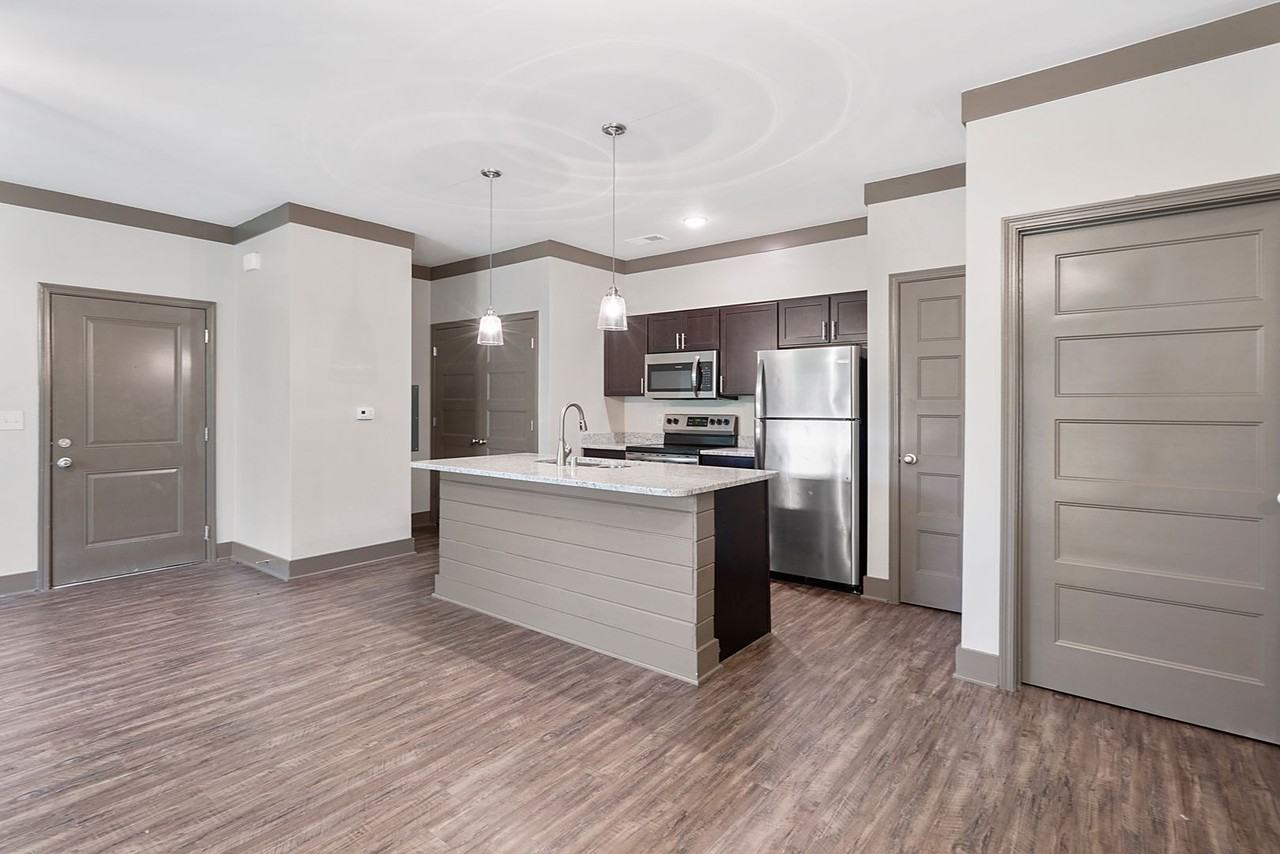 Emmett Place Apartments - Photo 5 of 25