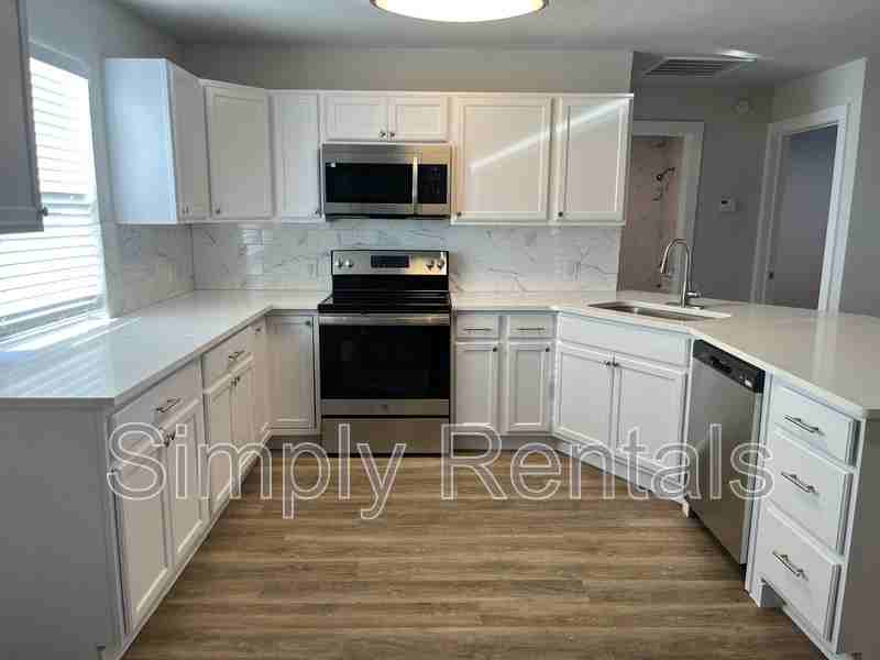 383 Mcilrath Rd - Photo 7 of 26