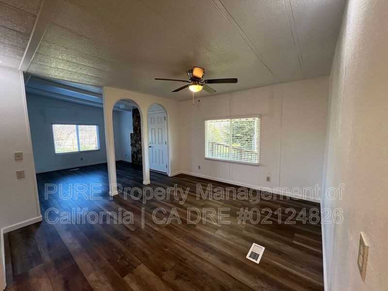1051 E Gobbi St - Photo 3 of 14