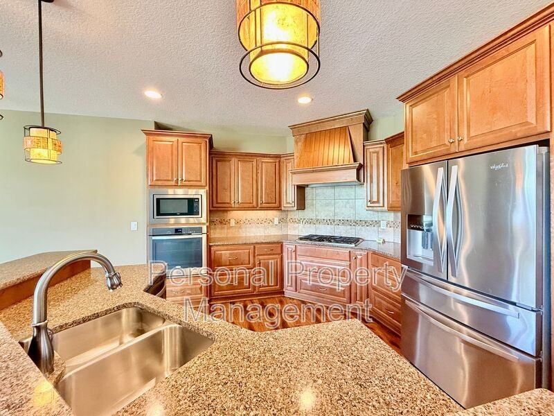 1510 S 5th Cir - Photo 3 of 18