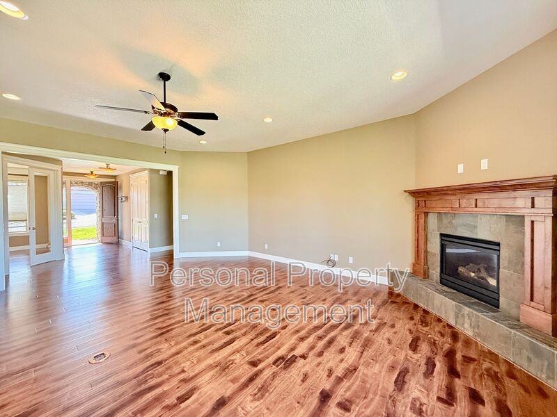 1510 S 5th Cir - Photo 4 of 18