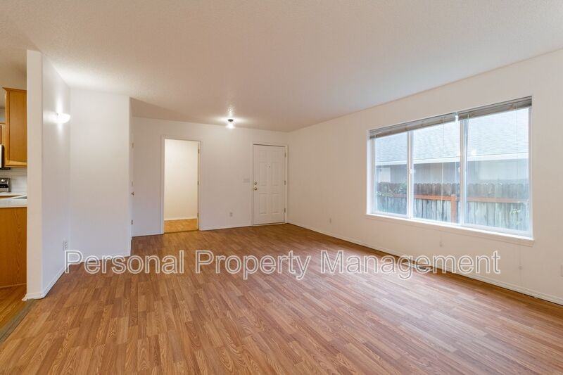 12901 Ne 51st St - Photo 3 of 18