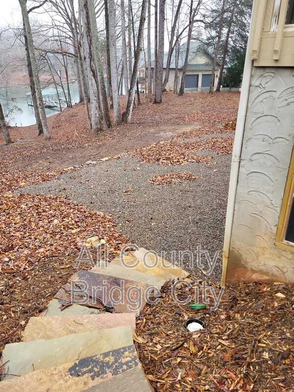 2002B Hampton Shores Dr - Photo 3 of 15