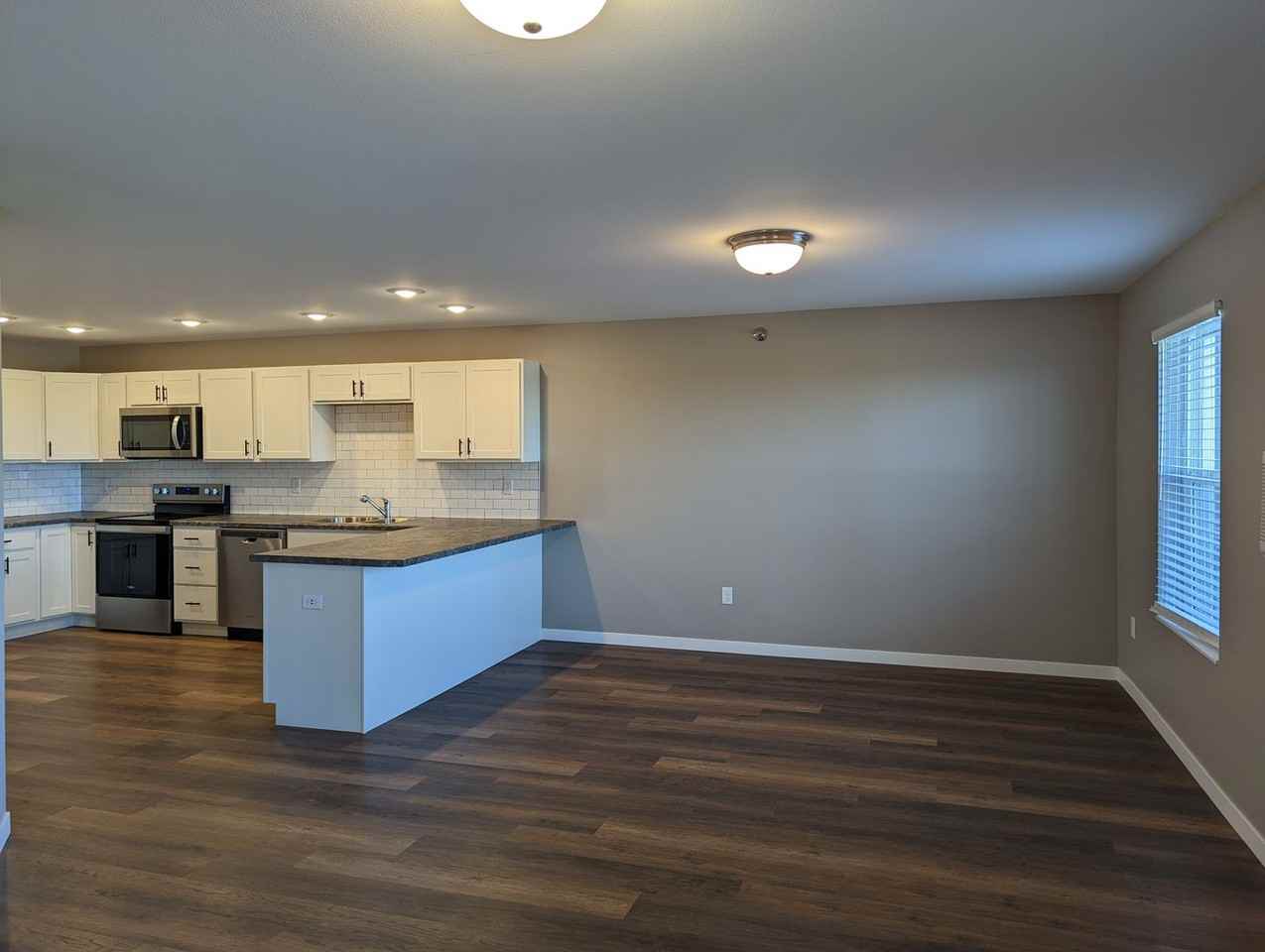 Ridgeview Apartments - Photo 2 of 48