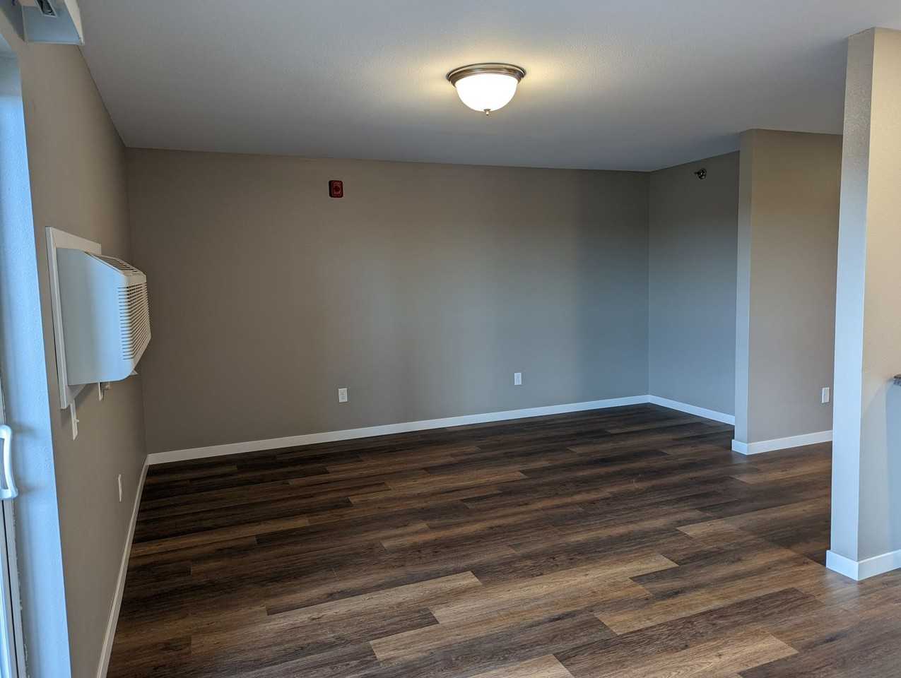 Ridgeview Apartments - Photo 3 of 37