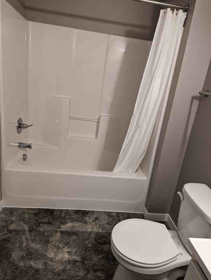 Ridgeview Apartments - Photo 6 of 37