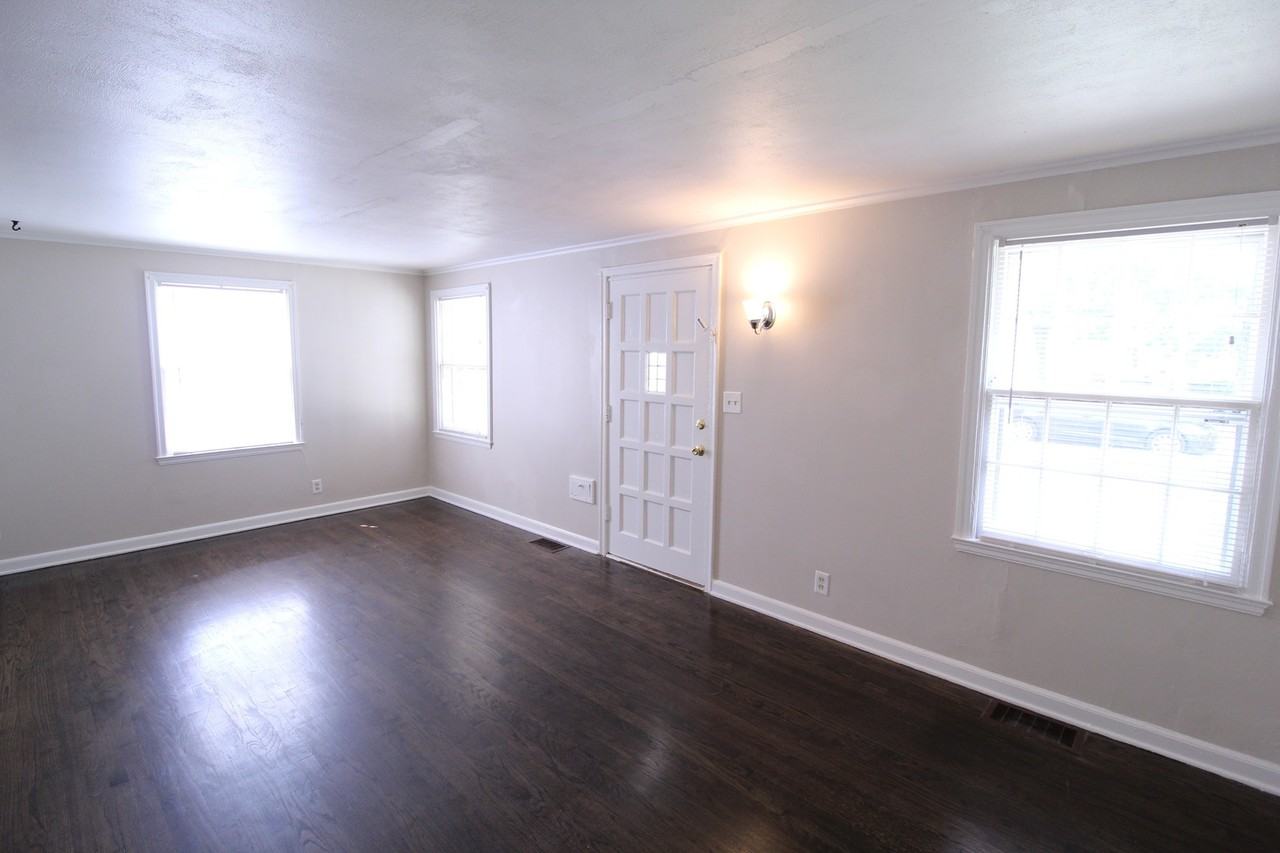 317 E 27th Ave - Photo 2 of 7