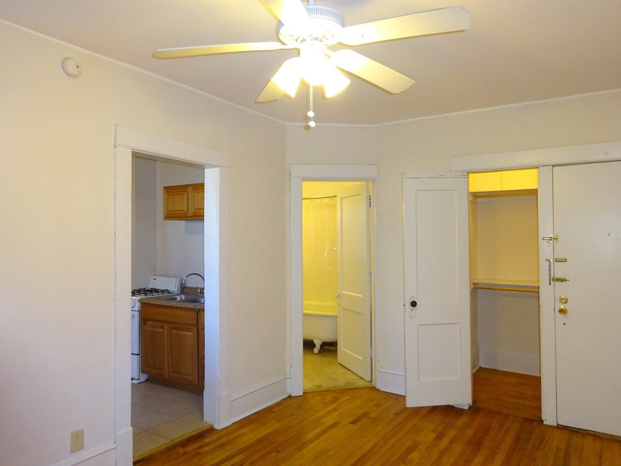 14  -  1915 First - Photo 2 of 48