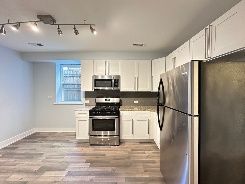 4148 W Cermak Rd #G - Photo 6 of 21