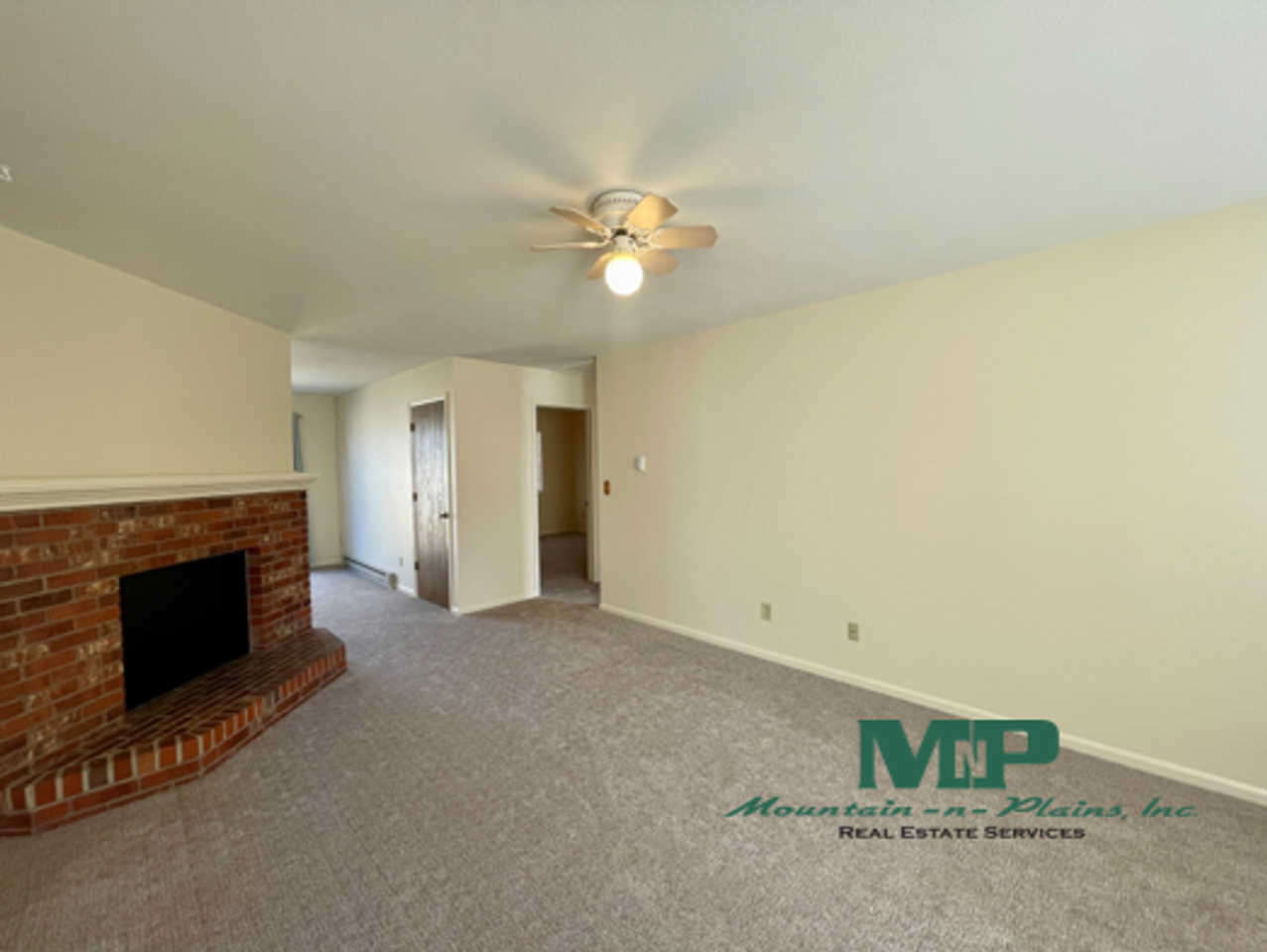 2720 Sagebrush Dr - Photo 2 of 13