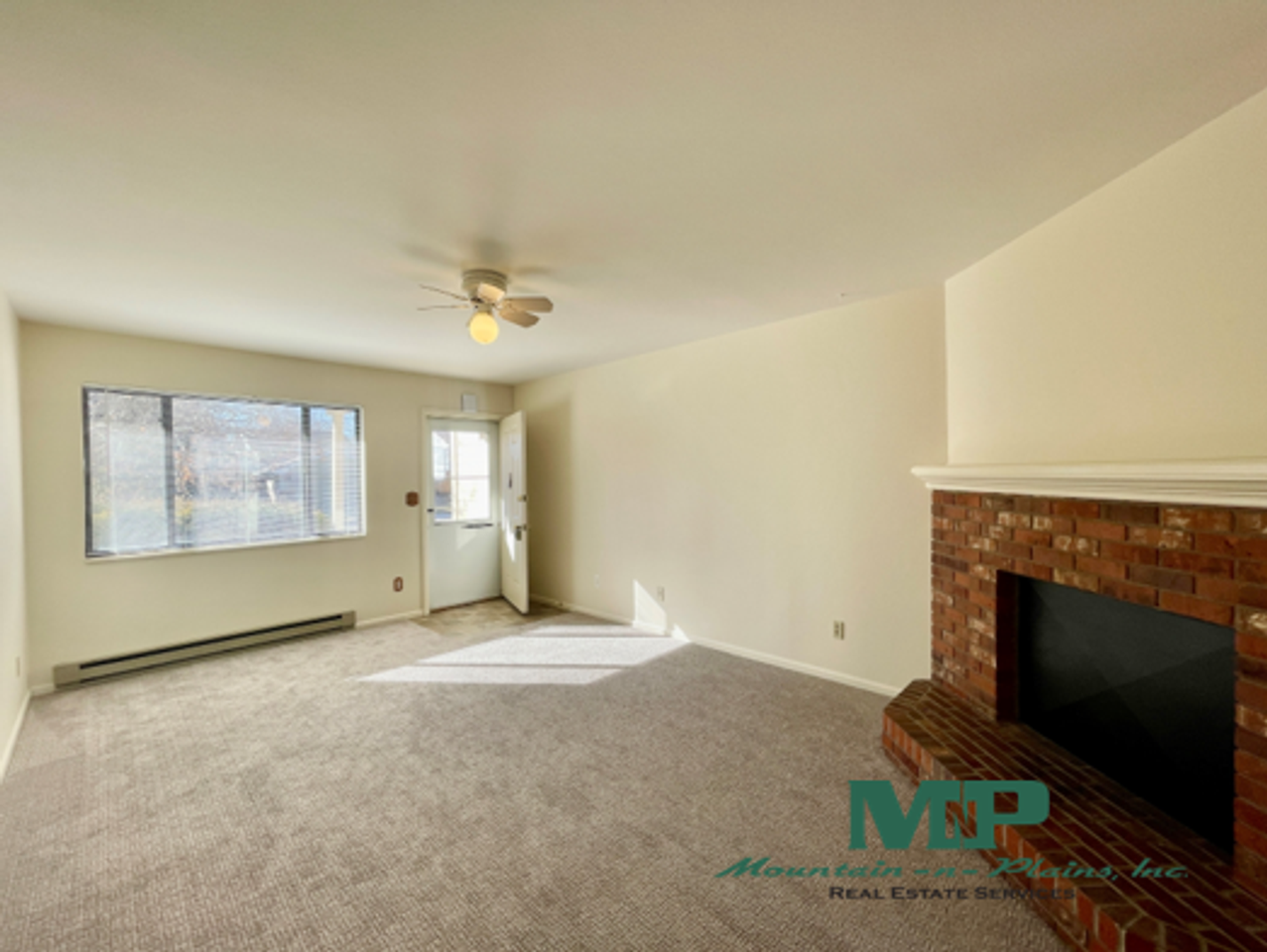 2720 Sagebrush Dr - Photo 3 of 13